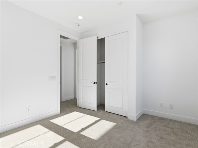 Detail Gallery Image 37 of 41 For 27558 Juniper Ln, Valencia,  CA 91381 - 5 Beds | 4/1 Baths