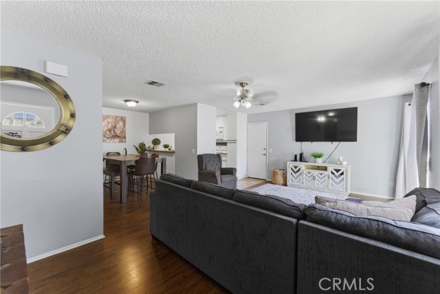 Detail Gallery Image 5 of 20 For 620 Church #6,  Redlands,  CA 92374 - 2 Beds | 2 Baths