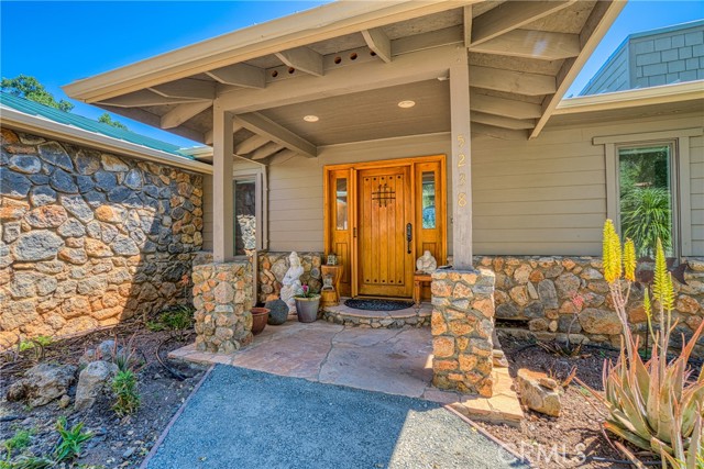 Detail Gallery Image 6 of 74 For 5238 Harbor Rd, Lower Lake,  CA 95457 - 3 Beds | 2/1 Baths
