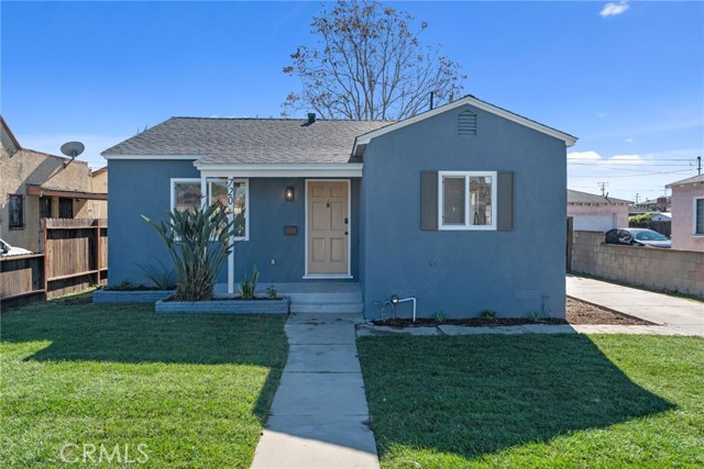 Detail Gallery Image 1 of 1 For 720 W Palmer St, Compton,  CA 90220 - 3 Beds | 2 Baths