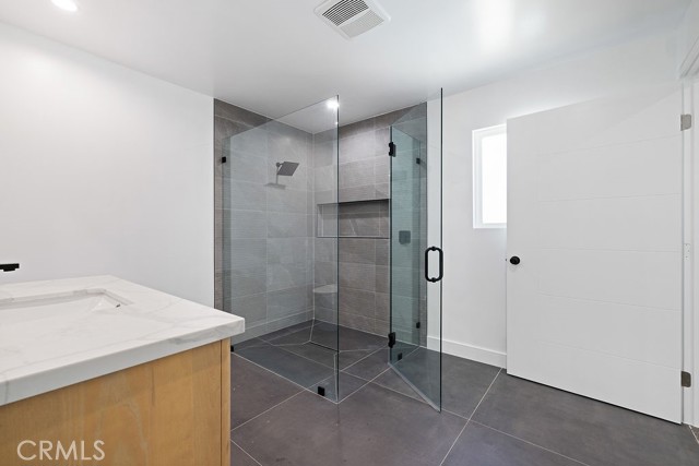 11245 Greenlawn Avenue, Culver City, California 90230, 5 Bedrooms Bedrooms, ,3 BathroomsBathrooms,Residential Lease,For Rent,11245 Greenlawn Avenue,CRSR25156538
