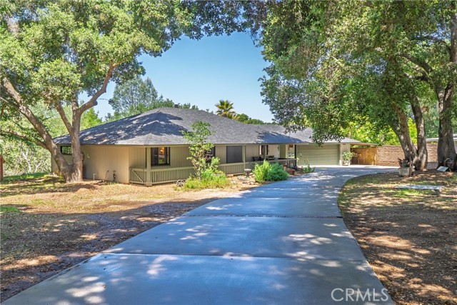 Detail Gallery Image 3 of 37 For 9553 Durango Rd, Atascadero,  CA 93422 - 3 Beds | 2 Baths