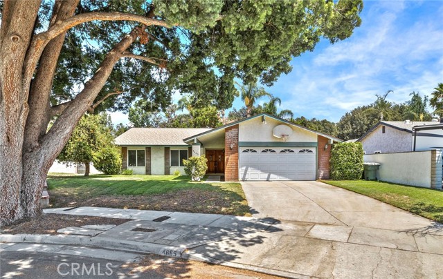 Detail Gallery Image 2 of 36 For 4665 La Paz Ln, Riverside,  CA 92501 - 4 Beds | 2 Baths