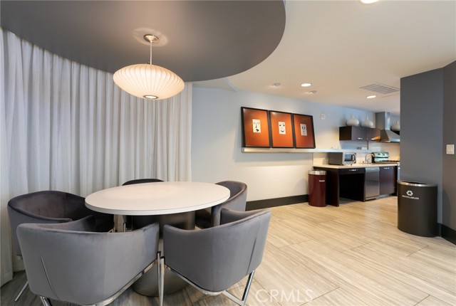 Detail Gallery Image 38 of 51 For 411 W Seaside Way #1103,  Long Beach,  CA 90802 - 2 Beds | 2 Baths