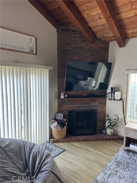 Detail Gallery Image 5 of 13 For 202 Colton St a,  Newport Beach,  CA 92663 - 2 Beds | 2 Baths