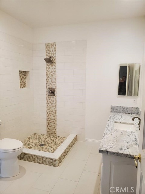 4020 Clarinda Drive, Tarzana CA: https://media.crmls.org/medias/a9a83631-fe5a-40ed-9772-35f75dc12e07.jpg