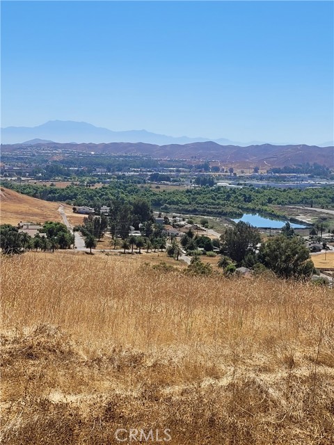 29400 Nichols Street, Lake Elsinore CA: https://media.crmls.org/medias/a9a84a52-d3c8-41dd-9848-43893aaa8f92.jpg
