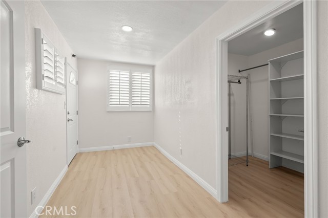 Detail Gallery Image 15 of 64 For 13533 Terra Bella, Pacoima,  CA 91331 - 5 Beds | 4/1 Baths