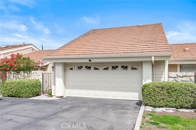 Front Image Thumbnail for CROC26072899