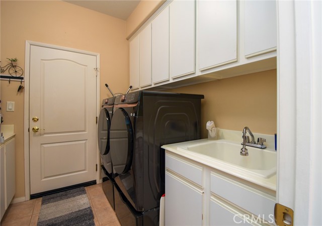 24182 Via Llano, Murrieta CA: https://media.crmls.org/medias/a9a91d9d-d159-4dae-8bde-3e8bbee1d001.jpg