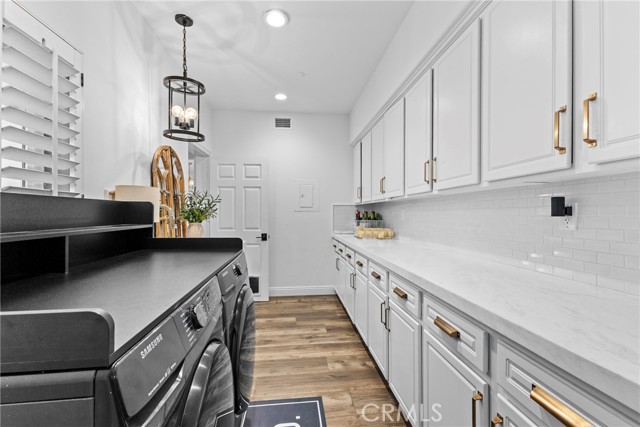 Image 18 of 67 For 7021 Wyndham Hill