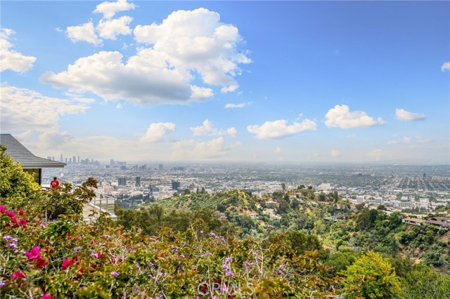 Detail Gallery Image 25 of 25 For 7126 Macapa Dr, Los Angeles,  CA 90068 - 3 Beds | 2 Baths