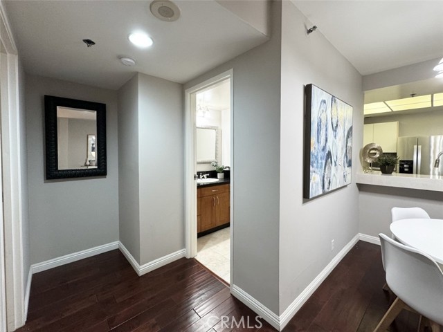 Detail Gallery Image 21 of 57 For 525 E Seaside Way #305,  Long Beach,  CA 90802 - 2 Beds | 1/1 Baths