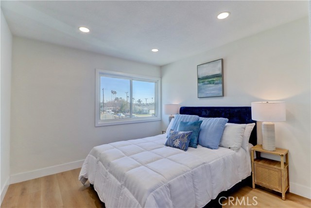 Detail Gallery Image 39 of 63 For 19691 Canberra Ln, Huntington Beach,  CA 92646 - 5 Beds | 3 Baths