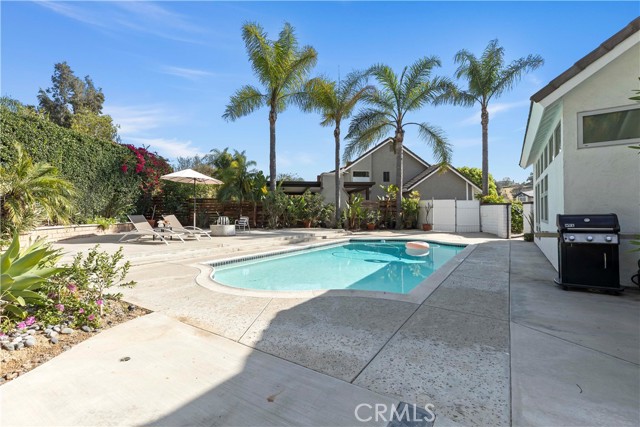 Detail Gallery Image 14 of 17 For 4060 Hickory Tree, Yorba Linda,  CA 92886 - 4 Beds | 3 Baths