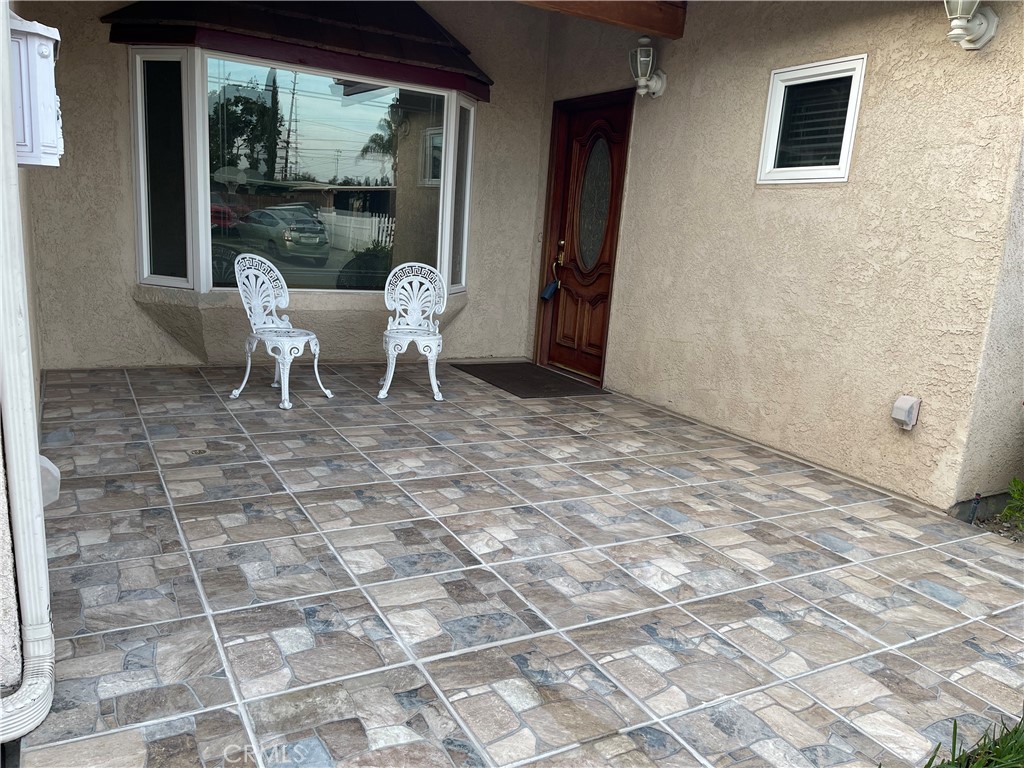 https://media.crmls.org/medias/a9aa0659-a058-43ed-85a3-5b0397fe6fab.jpg?preset=X-Large