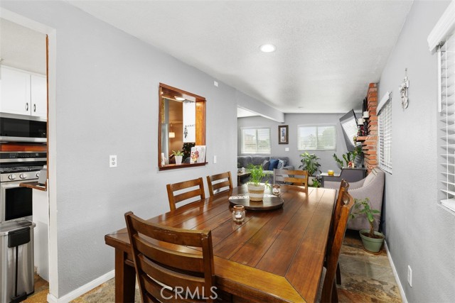 Detail Gallery Image 12 of 30 For 4822 E Lincoln, Hemet,  CA 92544 - 3 Beds | 2 Baths