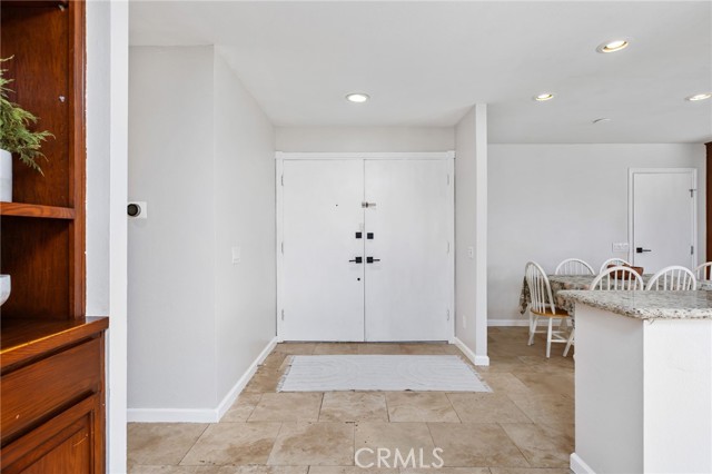 Detail Gallery Image 6 of 44 For 222 Avenida Chapala, San Marcos,  CA 92069 - 4 Beds | 2 Baths