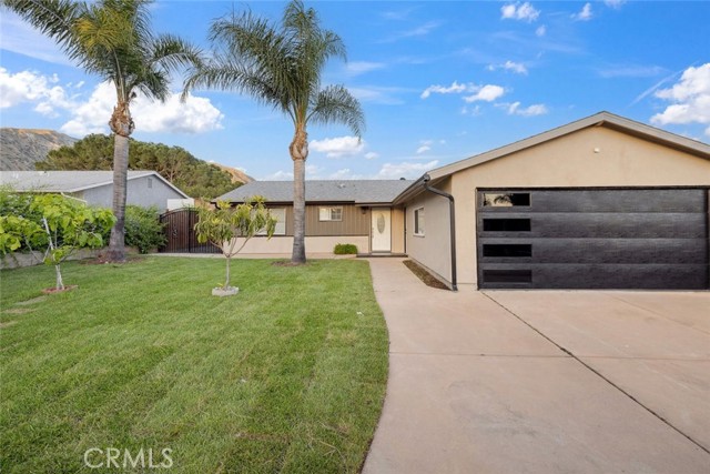 12750 Rajah Street, Sylmar CA: https://media.crmls.org/medias/a9ac9a9e-82ec-4274-ade8-21b30ba110fd.jpg