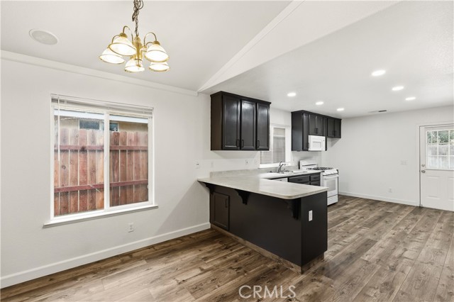 Detail Gallery Image 8 of 41 For 824 Valle Grande, Atwater,  CA 95301 - 3 Beds | 2 Baths