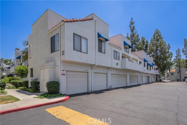 623 Park Shadow Court, Baldwin Park CA: https://media.crmls.org/medias/a9adf70f-7410-4b71-8a44-a24926994e7d.jpg