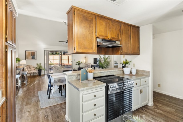 Detail Gallery Image 10 of 27 For 135 Fairgate, Chico,  CA 95926 - 3 Beds | 2 Baths