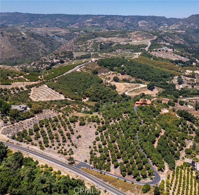 23192 De Anza Road, Temecula CA: https://media.crmls.org/medias/a9ae0ed8-cff9-418b-886d-e028bec707b5.jpg