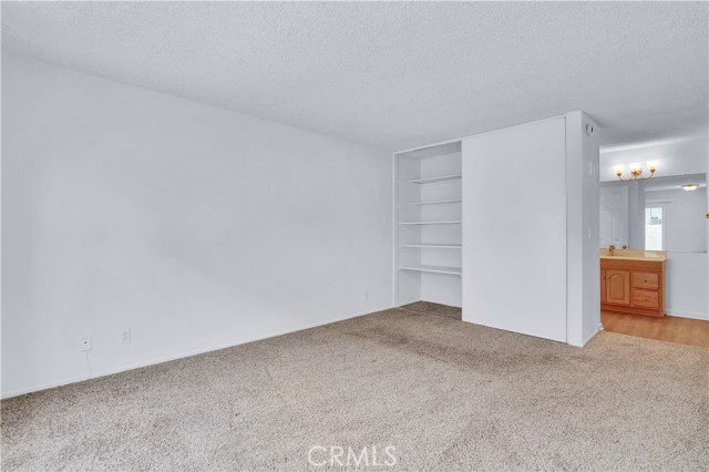 8635 Falmouth Avenue, Playa del Rey CA: https://media.crmls.org/medias/a9ae3e07-c82a-4055-86a0-e423a55fec2f.jpg