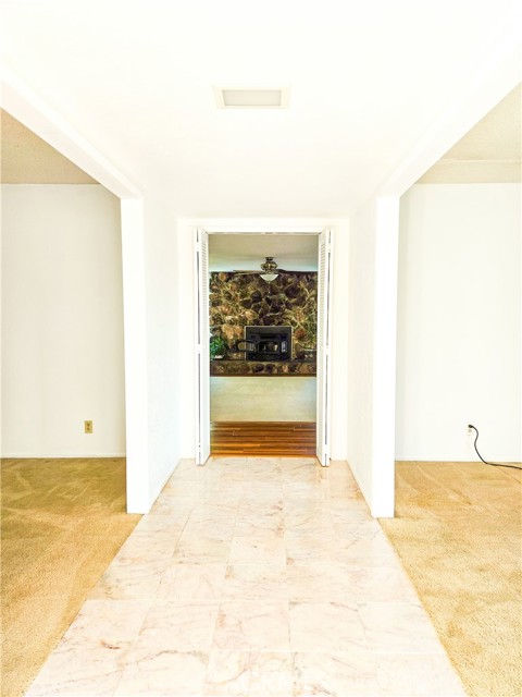 Detail Gallery Image 11 of 45 For 1654 W Vartikian Ave, Fresno,  CA 93711 - 3 Beds | 2/1 Baths