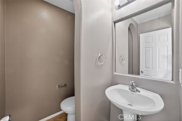 Detail Gallery Image 12 of 37 For 15177 Brucite Rd, Victorville,  CA 92394 - 4 Beds | 3 Baths