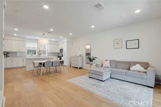 486 Carina Glen, Escondido, California 92025, 4 Bedrooms Bedrooms, ,4 BathroomsBathrooms,Residential,For Sale,Carina Glen,PW24097676