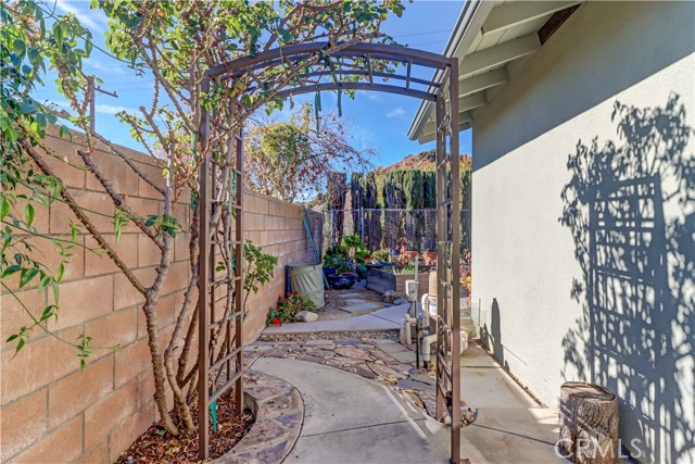 Detail Gallery Image 48 of 53 For 2711 Sweetbriar Dr, Claremont,  CA 91711 - 4 Beds | 2/1 Baths