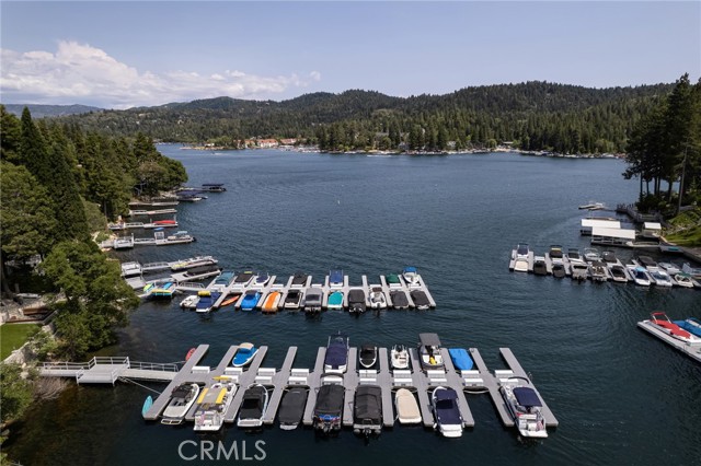 27843 Peninsula N Drive, Lake Arrowhead CA: https://media.crmls.org/medias/a9b09e6e-e2fe-4319-849c-4b5a64148411.jpg