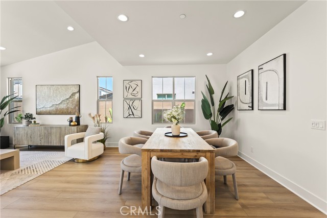 Detail Gallery Image 14 of 51 For 173 Somera, Irvine,  CA 92602 - 4 Beds | 3/1 Baths