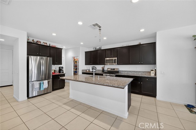 Detail Gallery Image 12 of 63 For 6007 Sierra Place, Banning,  CA 92220 - 4 Beds | 2 Baths