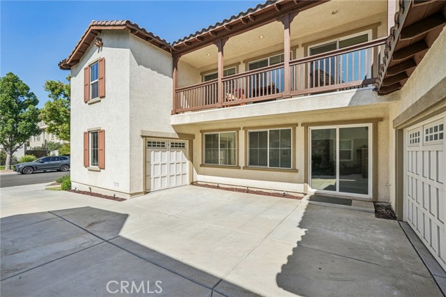 7919 Spring Hill Street, Chino CA: https://media.crmls.org/medias/a9b2a6ec-19b3-406f-a201-53a3035c16fa.jpg