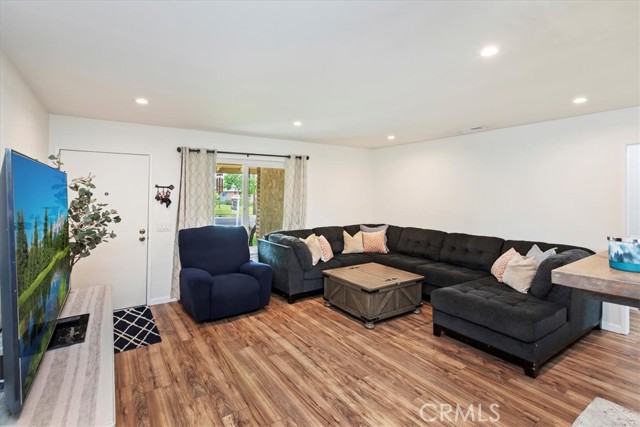 Image 10 of 43 For 22554 Pico Street
