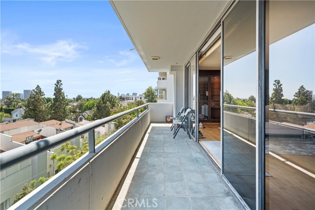10660 Wilshire Boulevard, Los Angeles CA: https://media.crmls.org/medias/a9b327f9-0c5a-4037-b3ee-f96b07925daf.jpg