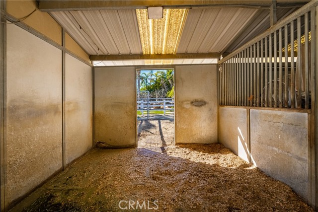 17927 Sun Hill Drive, Yorba Linda CA: https://media.crmls.org/medias/a9b398f3-f414-45b3-b122-7c2269e3a320.jpg