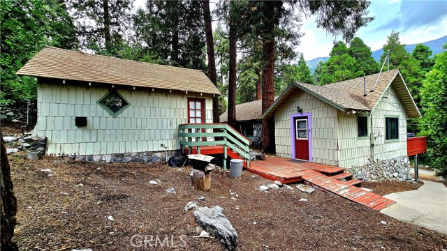 Detail Gallery Image 4 of 21 For 40969 Spruce Dr, Forest Falls,  CA 92339 - 2 Beds | 1 Baths