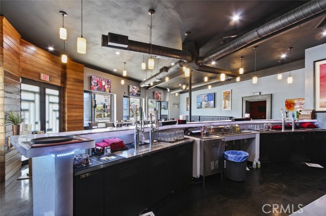 8759 Glenoaks Boulevard, Sun Valley CA: https://media.crmls.org/medias/a9b3c6ba-15b4-4afc-8f48-1b4355db1138.jpg