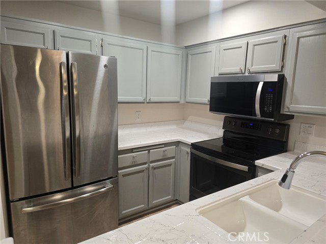 11410 Brookshire, 325