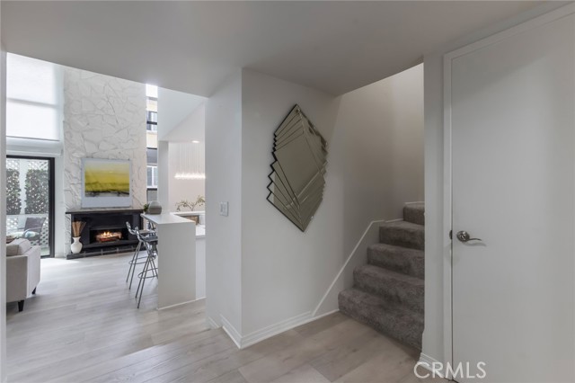 Detail Gallery Image 16 of 33 For 1007 S Catalina Ave #109,  Redondo Beach,  CA 90277 - 2 Beds | 2 Baths