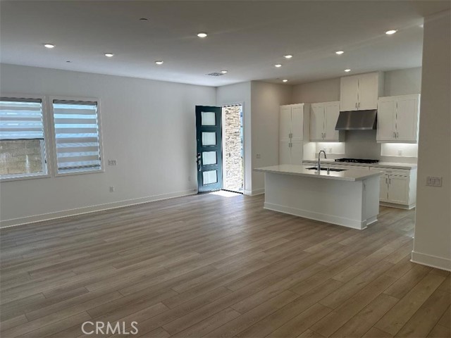 Detail Gallery Image 5 of 20 For 512 Neilson, Irvine,  CA 92618 - 3 Beds | 2 Baths