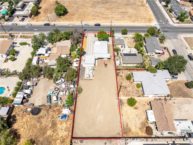 412 South Santa Fe Street, Hemet CA: https://media.crmls.org/medias/a9b52120-4439-4c9b-b95f-eda23096bfc0.jpg