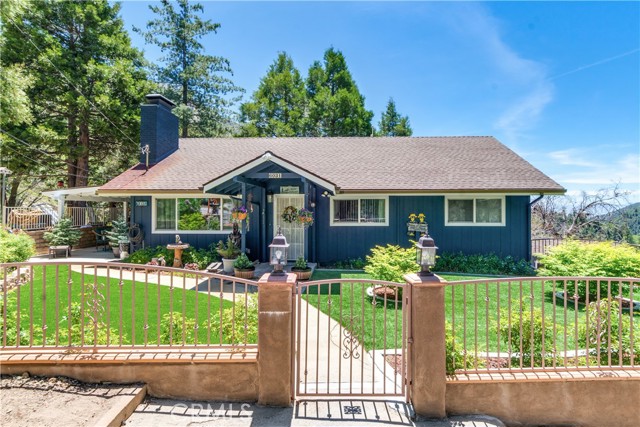 Detail Gallery Image 1 of 33 For 6031 Tripp Ln, Angelus Oaks,  CA 92305 - 4 Beds | 3/1 Baths