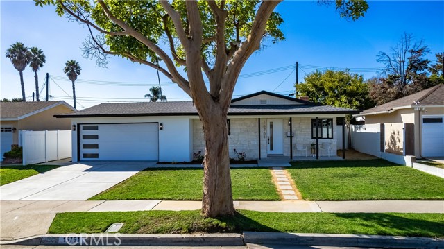 Image 32 of 47 For 16761 Irby Lane
