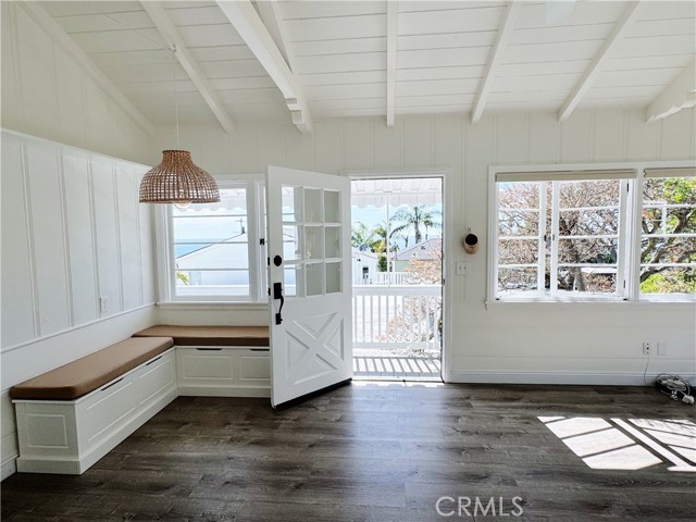 Detail Gallery Image 4 of 50 For 31865 8th, Laguna Beach,  CA 92651 - 3 Beds | 1/1 Baths