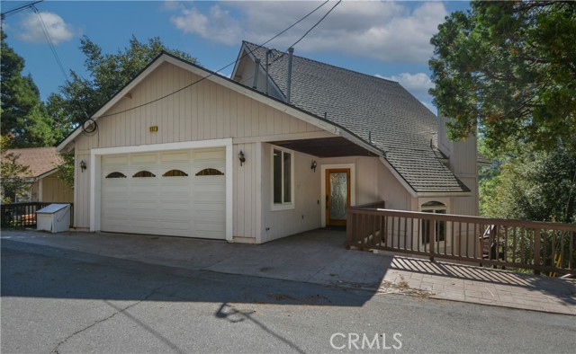 Detail Gallery Image 1 of 37 For 237 E Zermat Dr, Crestline,  CA 92325 - 4 Beds | 3/1 Baths