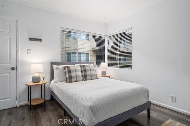 617 Cedar Avenue, Long Beach CA: https://media.crmls.org/medias/a9b69d11-8d34-4446-bcf5-96ed4f12fbea.jpg